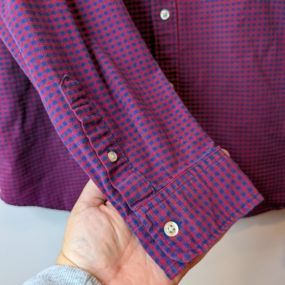 GAP For Good Cotton Oxford Red Blue Checkered Button Down Men's Large - Picture 5 of 11
